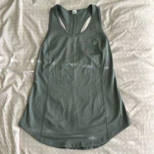 Women's workout tank top